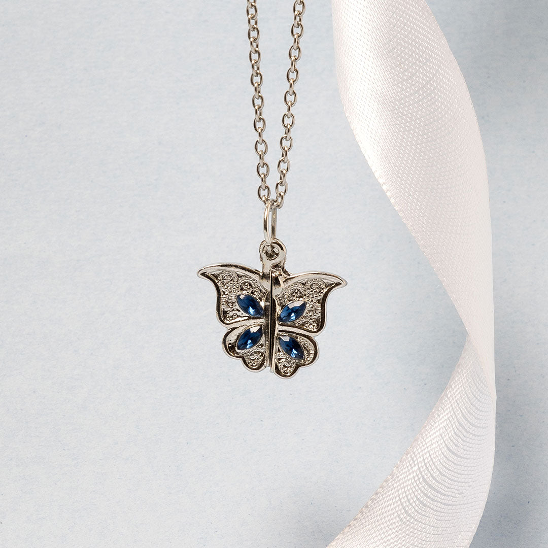 silver charm pendant neckpiece